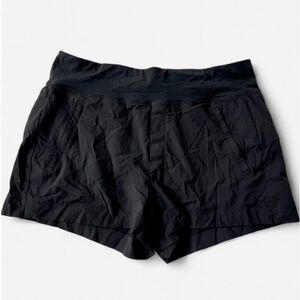 Women's Black Athleta Trekkie North Shorts